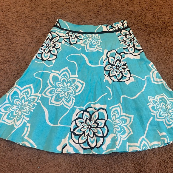 Yarns & Stitches Blue Linen A Line Skirt Floral Knee Length Size 8 - Picture 2 of 6